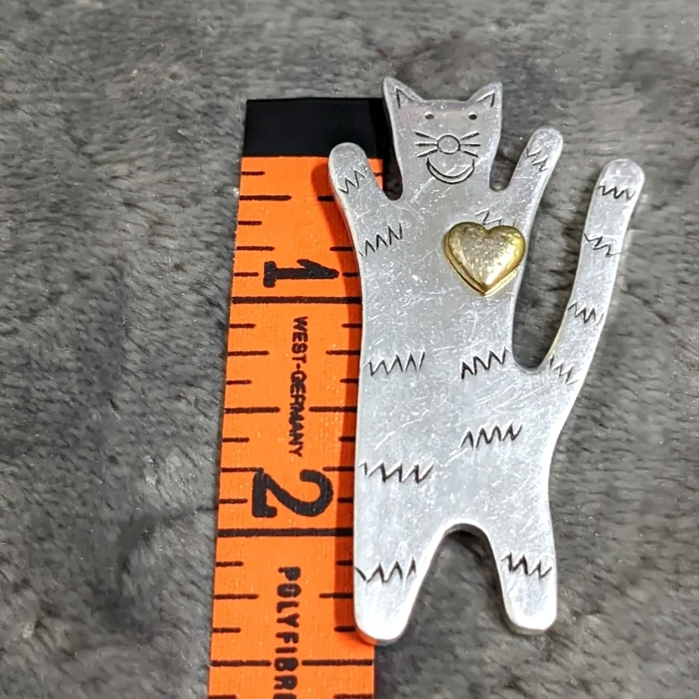 Vintage Silvertone Cat Brooch with Goldtone Heart